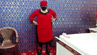 Big Boobs Desi Aunty Sex With Large Dildo