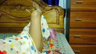 Indian girl showing her boobs - 14 image