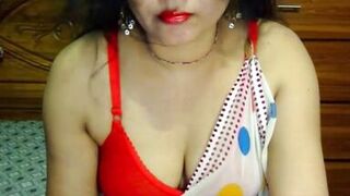 Indian girl showing her boobs - 2 image