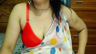 Indian girl showing her boobs - 7 image