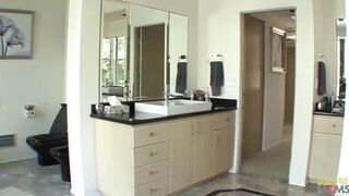 Milf Alexa Styles and a inexperienced Delilah Blue having a freaky sex - 4 image