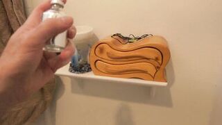 That Babe suggests up anal sex to her stepson during the time that bent over cleaning