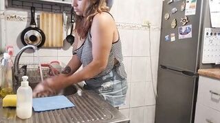 Mamma in kitchen clean Large milk sacks love muffins - 12 image