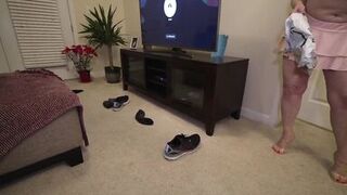 STEP SON CONTROLS NAGGING STEP MAMA WITH MAGIC REMOTE - 2 image