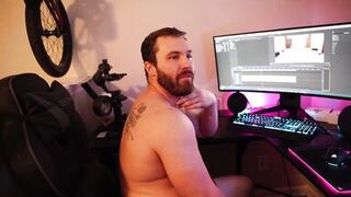 Real Non-Professional Legal Age Teenager Alexis Kay Large Natural Marangos Sucks and Bonks for her Creampie at your desk