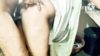 Indian Desi Mom's fuking neighbour boy's