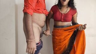 Beautiful big ass big boobs curvy Indian bhabhi in yellow saree