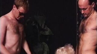 Blonde milf with big boobs gets spitroasted in threesome