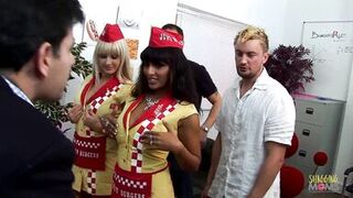 Wild group sex with Paul Chaplin, Natalli Di Angelo, Loona Luxx, Victoria Rose & Jez Christ - 3 image