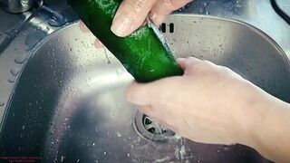 Sexy mature stepmom cooking - 4 image