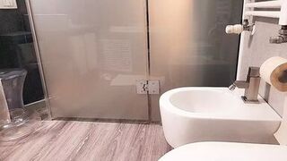 self fucking in jacuzzi milf masturbation - 1 image