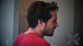 A beautiful sex story between hot mom and inexperienced step son