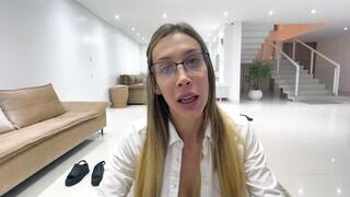 Psicologa prueba esperma de paciente impotente - 7 image