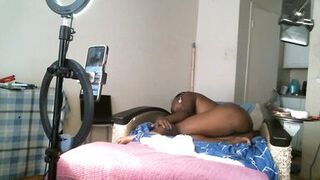 Solo Sexy African American Milf