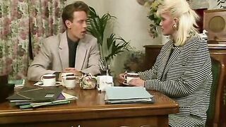 Carolyn Monroe wants a XXL pleasure - 3 image