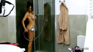 Just divorced Brazilian mommy films herself banging her neighbour