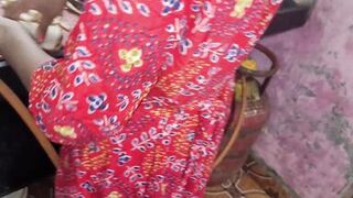 Seeing the maid cooking food in the kitchen, she did not like it, then started pelting it on the same.