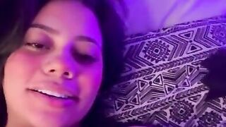 Necesito esas grandes manos papi - CLOSE UP-  vamos a exprimir mis grandes tetas - 4 image