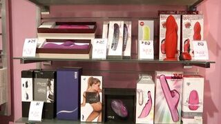 PART1 ON DIT MERCI QUI ? pour la mature aux gros seins et gros cul ! - 4 image