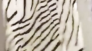 Try on in the changing room