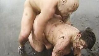 Fat woman fucked outdoors in the mud