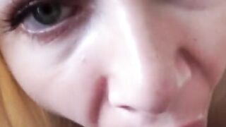 My glass cleaner JOB rewarded me with a BLOWJOB from a hot sexy lady !