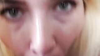 My glass cleaner JOB rewarded me with a BLOWJOB from a hot sexy lady !