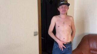 Thick ass sexy stepmom sucks like a vacuum cleaner and wants dick in all her all holes