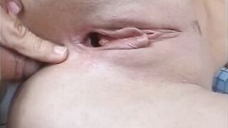 Titus Steel fickt Pornonewcommerin direkt in den Arsch und spritzt ab ANAL CREAMPIE