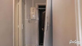 Busty afro honey gives away her pussy for a flat