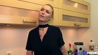 Gabrielle, beautiful milf, satisfies her fantasies with a good cock - 1 image