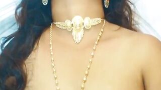 Indian Milf Nude sharee fingering