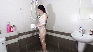 fucked a juicy girl in the shower