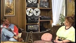 Dicke Milf mit Behaarter Muschi im Wartezimmer gefickt