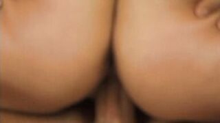 Schwanzgeile MILF zum explodieren gebracht - 9 image