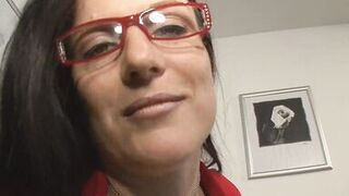 Valerie shows you how to fuck the brunette!