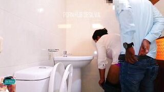 Quick Fuck With My Office Hot sexy Girl in The Office Bathroom