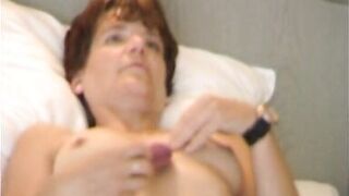 MILF alleine im Sexhotel