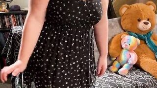 Marie's Edging Orgasm While Modeling and Dancing