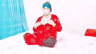 Big Tits Arab Chubby Show Boobs and Pussy