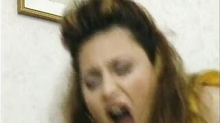 Casting mit Edith, aufgerissen bei einer Donau Schifffahrt