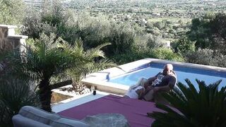 Wenn die geile oma ficken wil dann tut sie das!