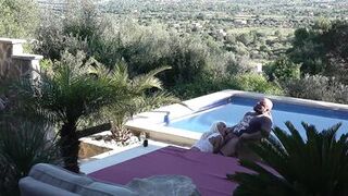 Wenn die geile oma ficken wil dann tut sie das!