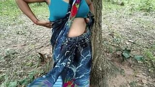 After seducing widowed aunty in the field, go home and fuck pussy XXN Indian Fuck