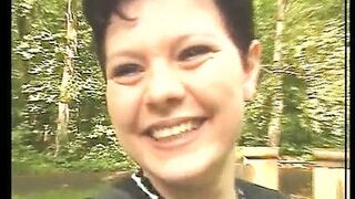 Im Wald kennengelernt zu Hause gefickt - 1 image