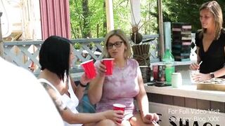 Double Penetration Fucking at the Love Shack . FetSwing Life