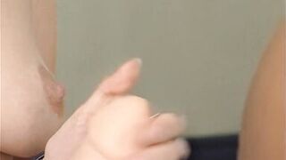 Zwei geile Freundinnen auf der Casting Couch - 6 image