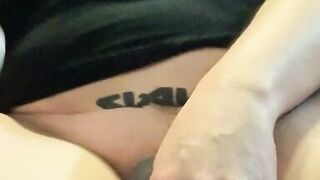 Day 2 of 30 masturbation challenge! Fat dildo, hitachi milf orgasm