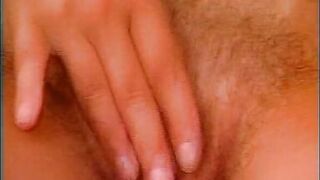 Notgeile milf und ihre haarige fotze