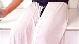 Notgeile milf und ihre haarige fotze